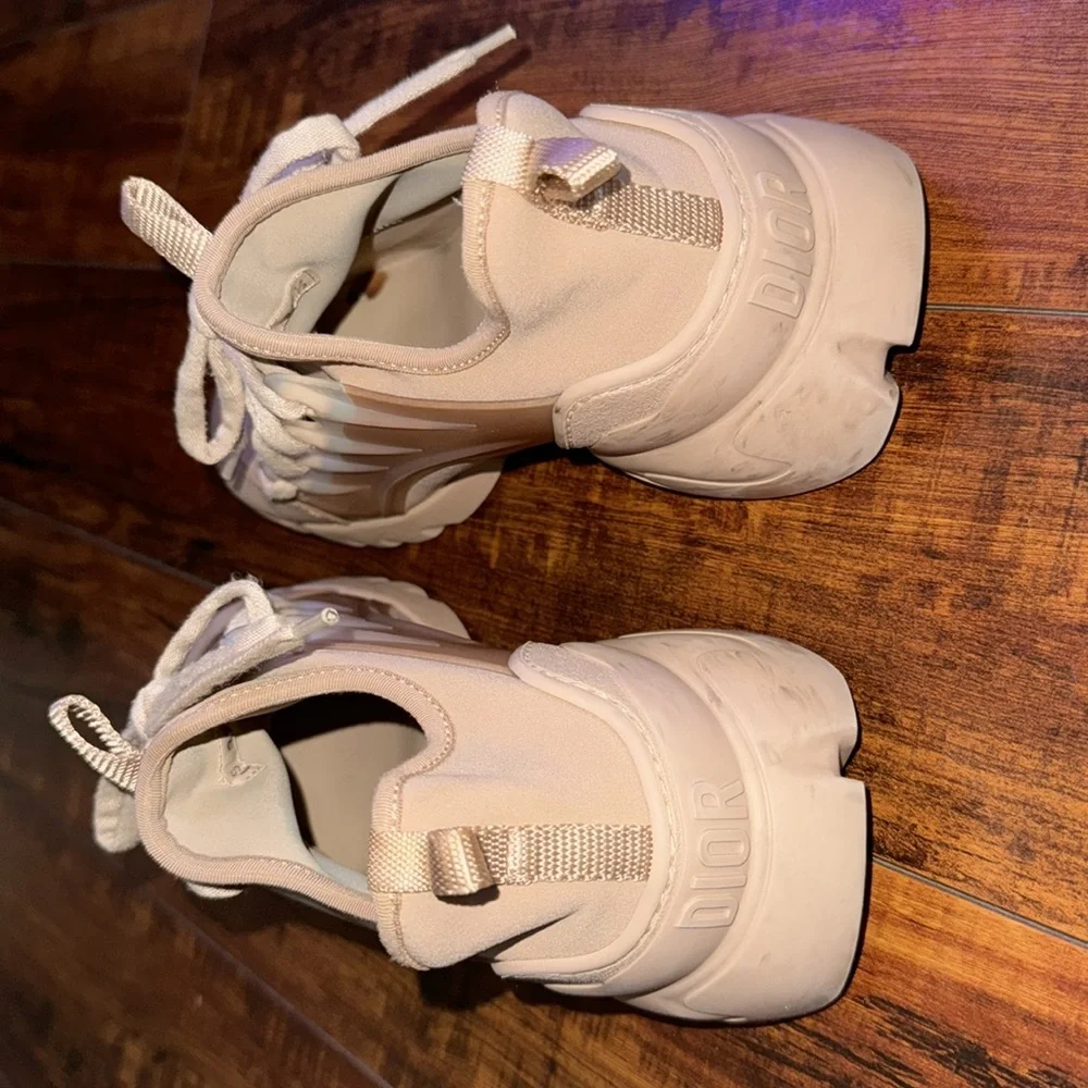 Dior Sneaker - Picture 5 of 10